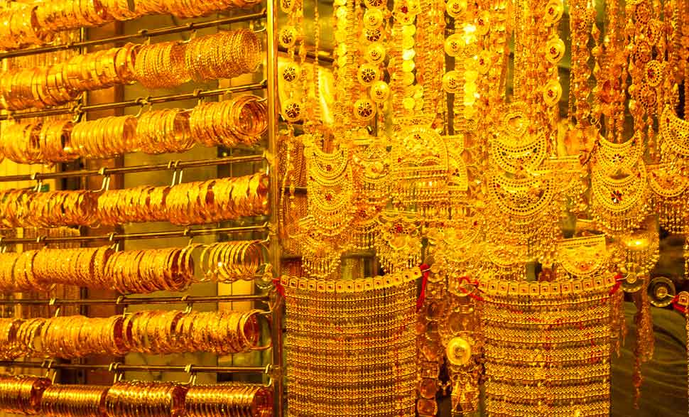 Gold price has  had dropped by rs.400